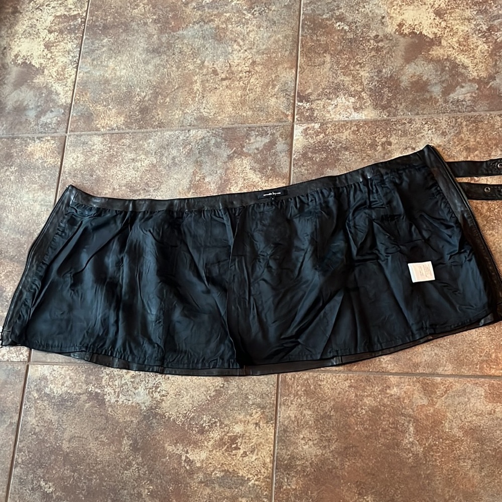 Designer Black cuir leather mini skirt zip front stud belt Nanette Lenore sz 6🔥 - Picture 9 of 13